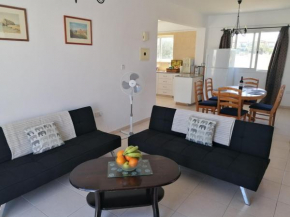 3 Bedroom 2 Bathroom Spacious Apartment with Communal Pool